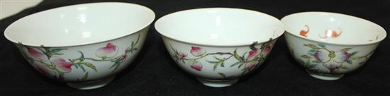 A group of Chinese famille rose bowls and dishes, late 19th / early 20th century,